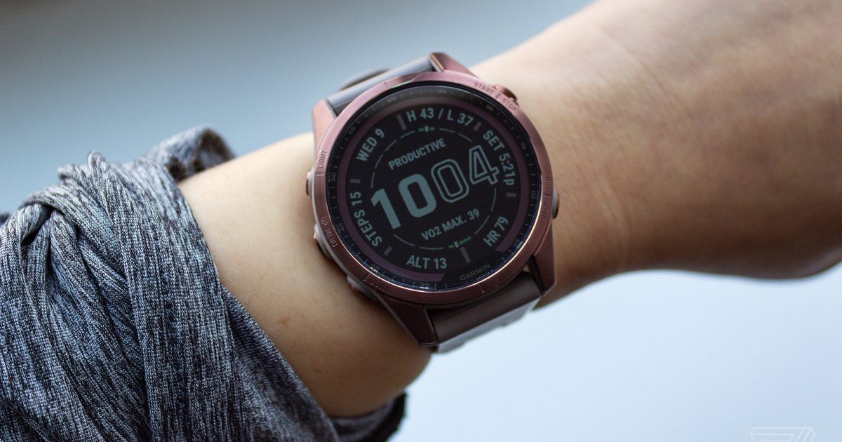 Garmin' Fenix 7S Sapphire Solar review: making the case for ...