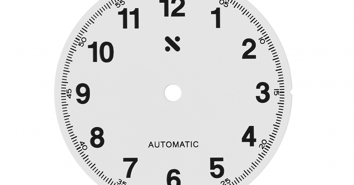 Regarder le cadran: 107 Minimal Tool cadran blanc – namokiMODS